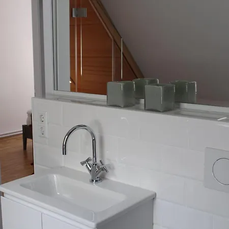 Birdie Apartment